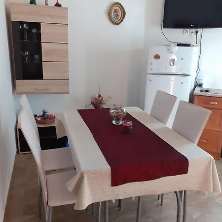 Iva Apartmán