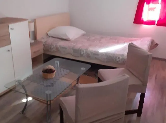 Apartment Iva *